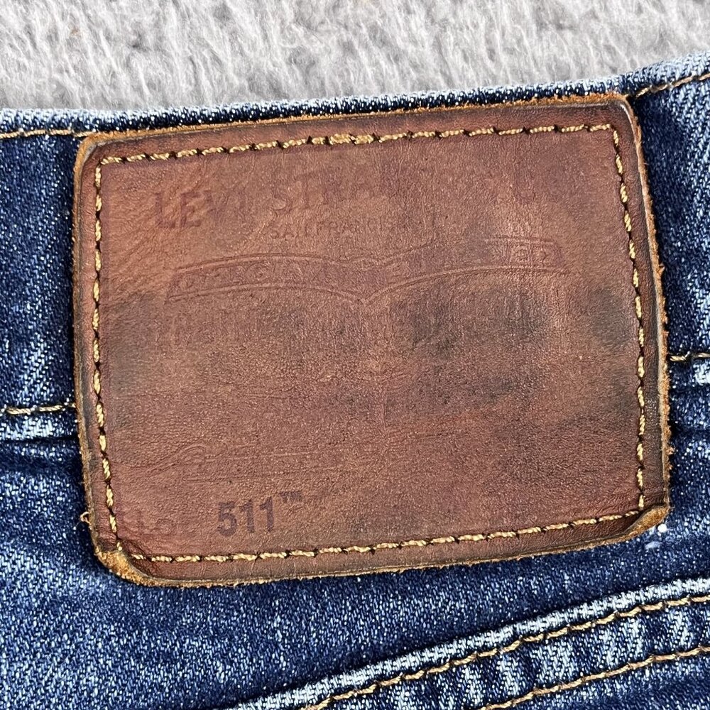 Levis 511 Mens Jeans 31x32 Blue Slim Straight Mid Rise Premium Distressed - Picture 11 of 11